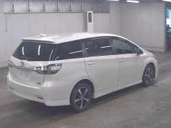 Toyota Wish 2